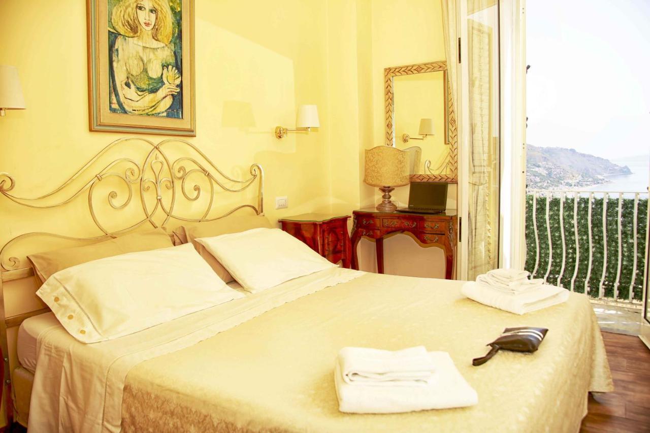 Pascia Cappuccini Hotel Taormina Exterior photo